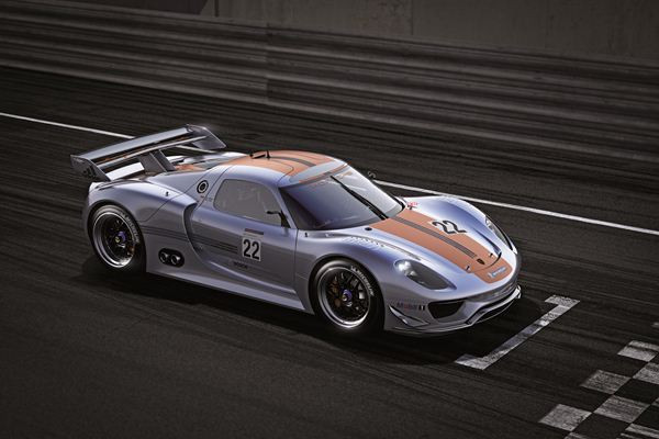 Première mondiale à Détroit pour la Porsche 918 RSR Racing Lab