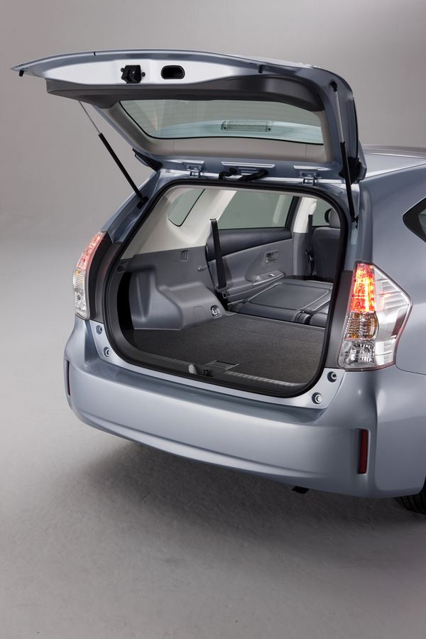 Toyota présente un break surélevé hybride à Détroit
