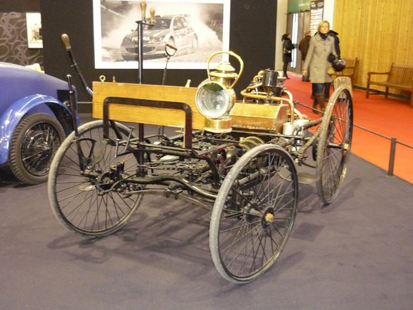 Peugeot évoque un siècle de performances et de records à Rétromobile