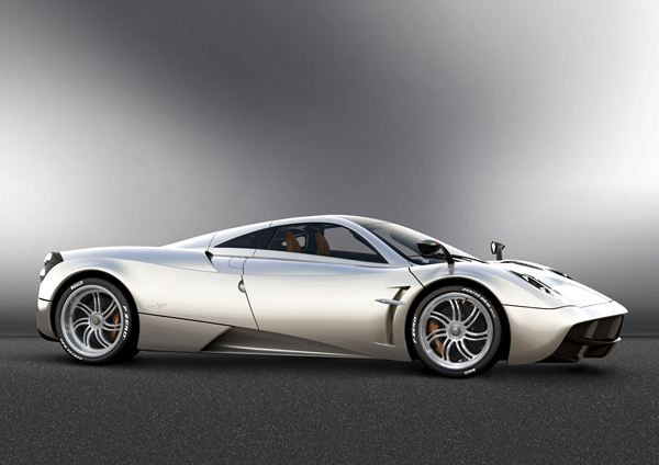 Pagani présente la Huayra au salon de Genève
