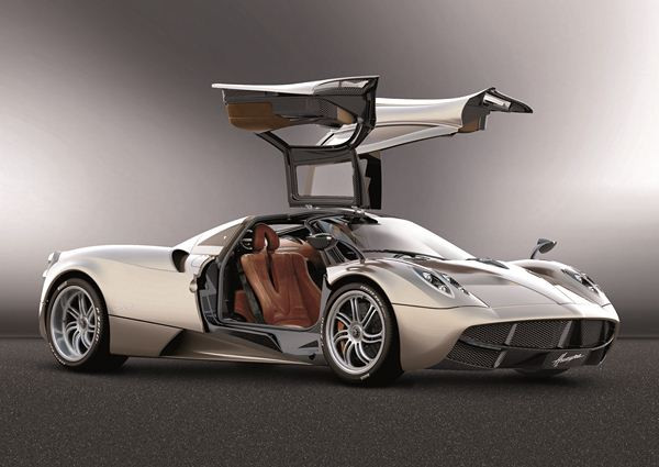 Pagani présente la Huayra au salon de Genève