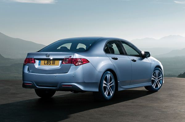 Honda présente sa nouvelle berline Accord au salon de Genève