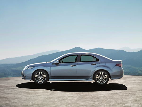 Honda présente sa nouvelle berline Accord au salon de Genève