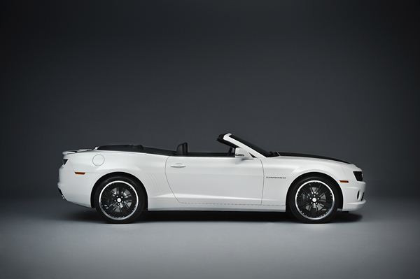Première apparition en France de la Chevrolet Camaro Cabriolet