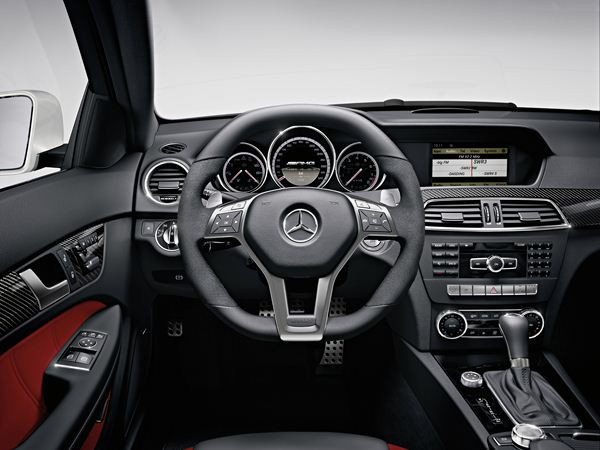 Mercedes présente la déclinaison sportive de la Classe C Coupé