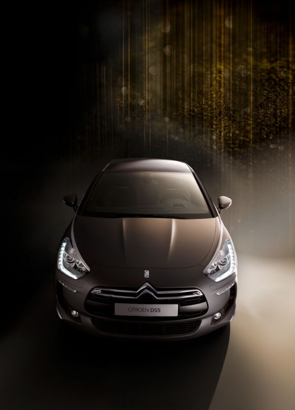 La Citroën DS5 se dévoile au salon de Shanghai