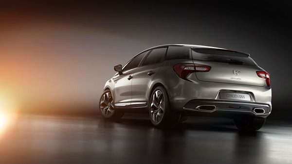 A la découverte de la Citroën DS5 White Pearl
