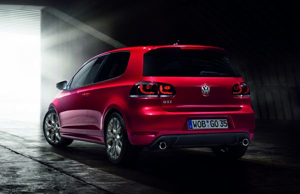 Volkswagen présente une édition de la Golf GTI dotée de 235 chevaux
