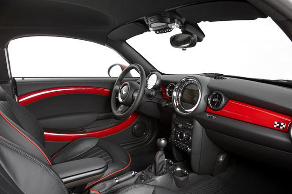 MINI dévoile la MINI Coupé