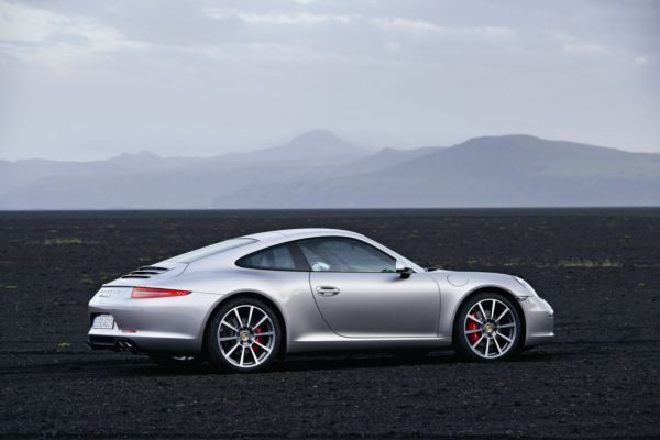 La nouvelle Porsche 911 Carrera se dévoilera au salon de Francfort