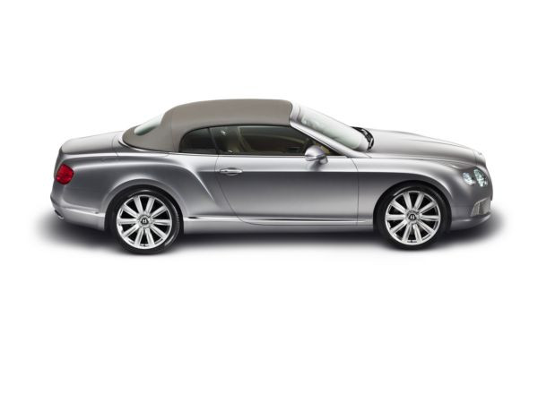 Le nouveau cabriolet Continental GTC dévoilé à Francfort par Bentley