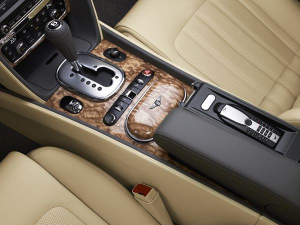 Le nouveau cabriolet Continental GTC dévoilé à Francfort par Bentley