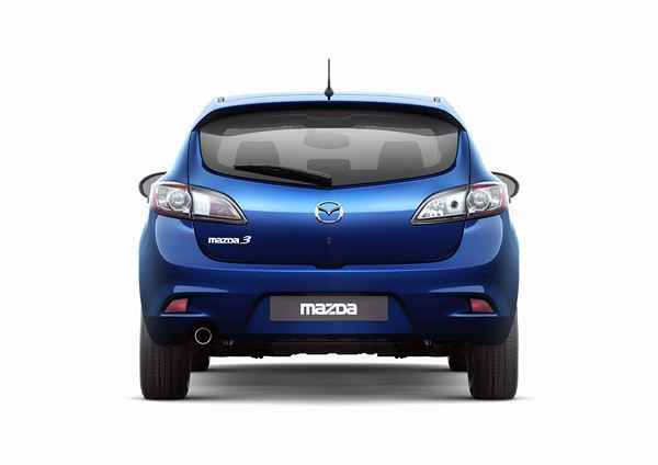 Mazda présente la version restylée de la Mazda 3 à Francfort