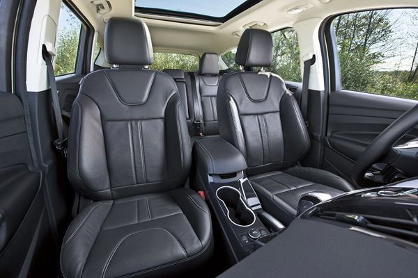 Ford dévoile le nouveau SUV compact Escape