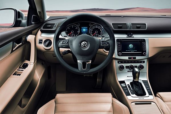Une Volkswagen Passat Alltrack dévoilée au salon de Tokyo