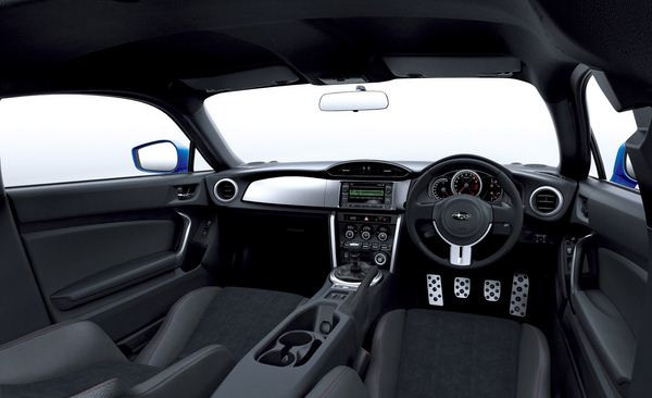 Le coupé sport à propulsion arrière Subaru BRZ dévoilé à Tokyo