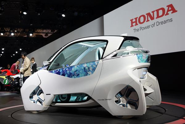 Dans les allées du salon automobile de Tokyo