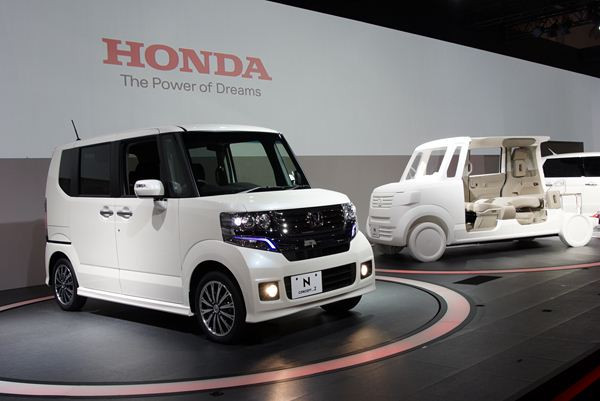 Dans les allées du salon automobile de Tokyo