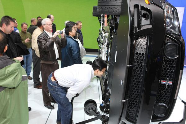 Dans les allées du Salon International de l’Automobile de Détroit