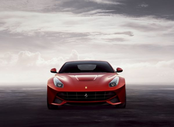 Ferrari lève le voile sur la nouvelle F12 Berlinetta