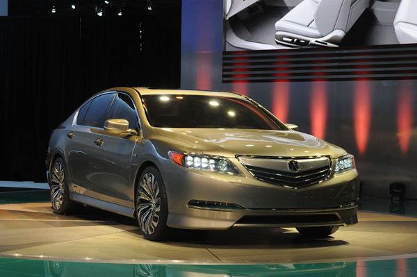 Le salon de l’automobile de New York ouvre ses portes au public américain