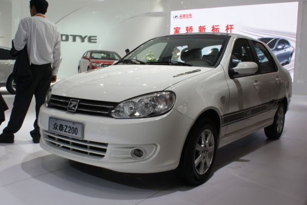 Dans les allées du salon de l'automobile de Pékin