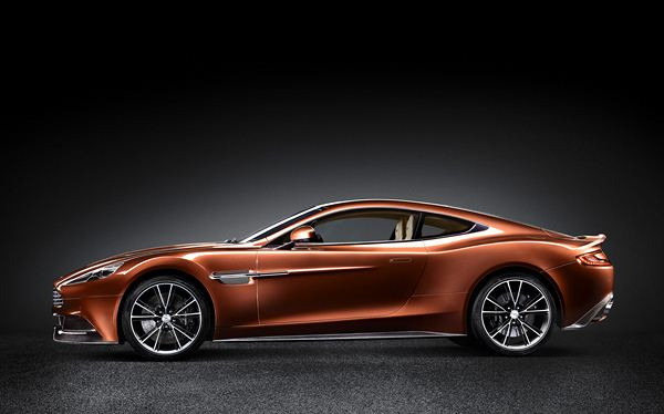 Aston Martin dévoile la nouvelle Vanquish