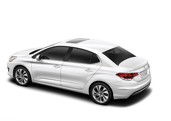 Une nouvelle version Lounge de la Citroën C4 pour les marchés internationaux
