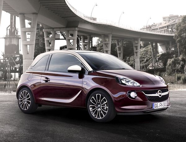 Opel dévoile une nouvelle petite citadine branchée à la ligne affirmée