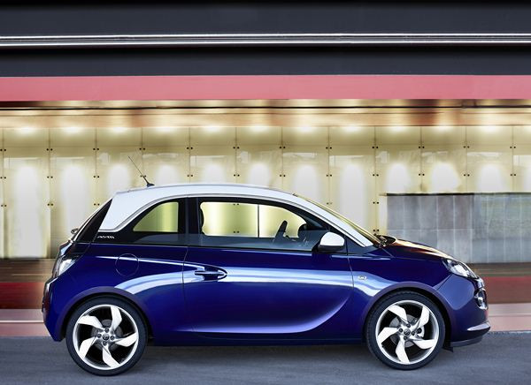 Opel dévoile une nouvelle petite citadine branchée à la ligne affirmée