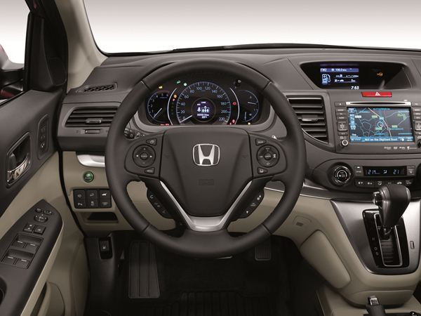 Un Honda CR-V de quatrième génération doté des nouvelles assistances à la conduite