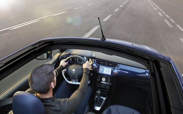 La Citroën DS3 Cabrio se découvre pour le Mondial de l’Automobile