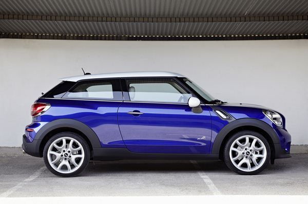 Première mondiale à Paris pour le Sports Activity Coupé MINI Paceman