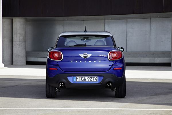 Première mondiale à Paris pour le Sports Activity Coupé MINI Paceman