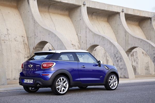 Première mondiale à Paris pour le Sports Activity Coupé MINI Paceman