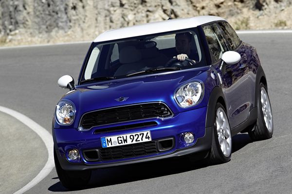 Première mondiale à Paris pour le Sports Activity Coupé MINI Paceman