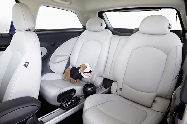 Première mondiale à Paris pour le Sports Activity Coupé MINI Paceman