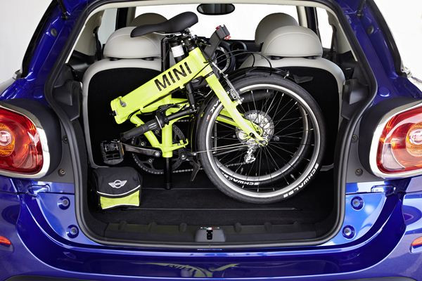 Première mondiale à Paris pour le Sports Activity Coupé MINI Paceman