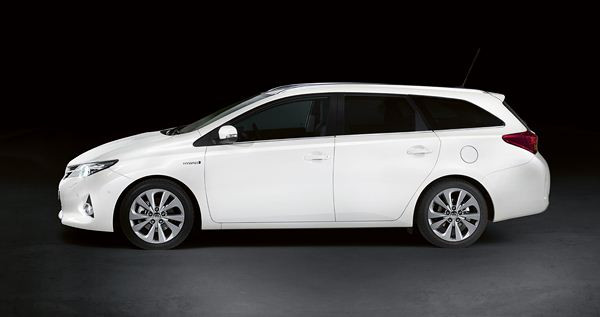 La variante break de la nouvelle Toyota Auris dévoilée au Mondial de Paris