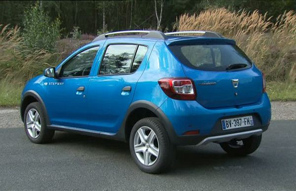 Le baroudeur Dacia Sandero Stepway s'offre un design extérieur plus affirmé