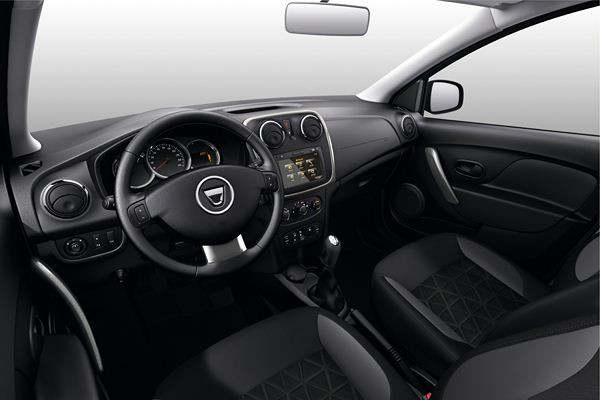 Le baroudeur Dacia Sandero Stepway s'offre un design extérieur plus affirmé