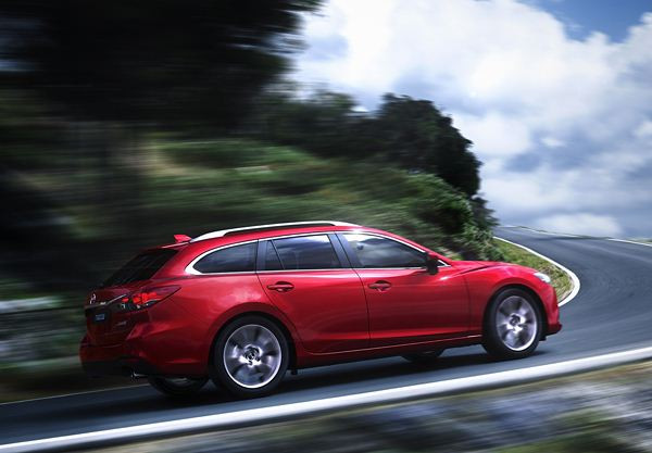 La nouvelle Mazda6 wagon en première mondiale au salon de Paris