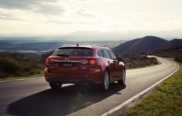 La nouvelle Mazda6 wagon en première mondiale au salon de Paris