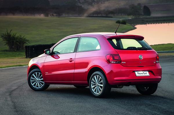 Volkswagen présente la nouvelle Gol deux portes au salon de Sao Paulo