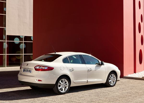 La nouvelle Renault Fluence se dévoile au salon d’Istanbul