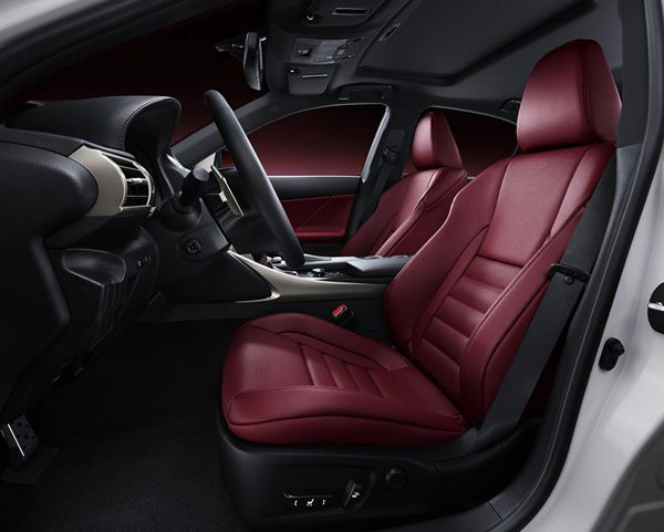 Lexus dévoile la prochaine génération de la berline IS