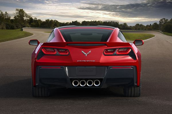 Chevrolet dévoile la nouvelle Corvette Stingray au salon de Détroit