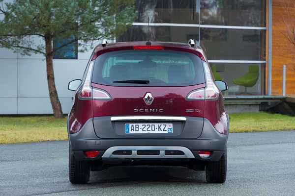 Le Renault Scénic XMOD se décline en mode crossover