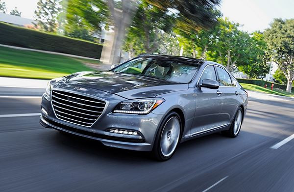 La nouvelle berline haut de gamme Hyundai Genesis fait ses débuts à Détroit