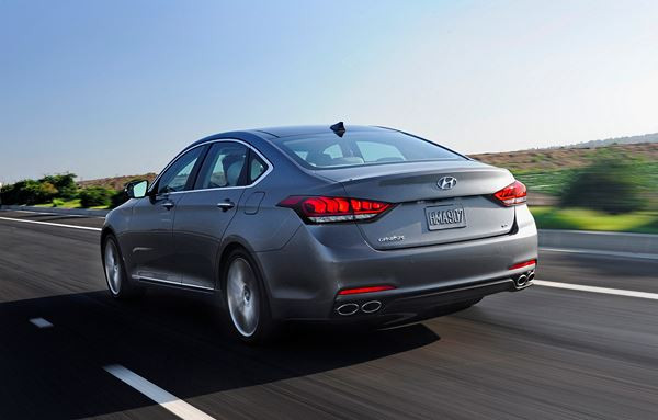 La nouvelle berline haut de gamme Hyundai Genesis fait ses débuts à Détroit